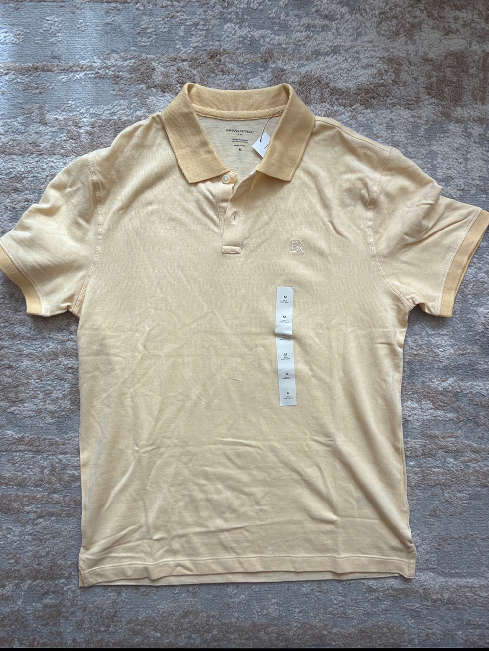 Banana Republic Men's Polo Shirt in Pale Yellow - Size M